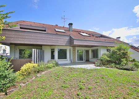 Massives Zweifamilienhaus mit Potenzial auf bis zu 4 Einheiten - Verkauf im Bieterverfahren - Garten