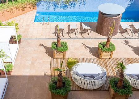 ***Neubauwohnung mit Pool in privilegierter Lage, nahe Santa Catalina Market***