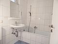 2 Zimmer Mietwohnung mit schönem Bergblick in 83410 Laufen - frei ab 01.09.2026 - Aufzug vorhanden - Bad