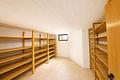 Individuelle Architektur trifft außergewöhnliches Wohnen !!! - Praktischer Kellerraum