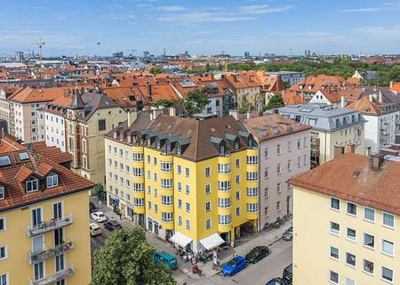 Großzügige 4-Zimmer-Wohnung mit besonderem Charakter in der begehrten Maxvorstadt - Außenansicht