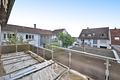 Mehrfamilienhaus mit Potenzial in Neureut – Sanierungsobjekt für Kapitalanleger und Eigennutzer - Balkon Obergeschoss