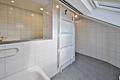 PROVISIONSFREI und bezugsbereit! 3,5- Zimmer DG Wohnung mit sonniger Dachterrasse und Stellplatz! - Bad 