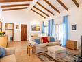 Sehr schöne Landhaus-Villa mit 3 Schlafzimmern, 2 Bädern, Dachterrasse und Privatpool