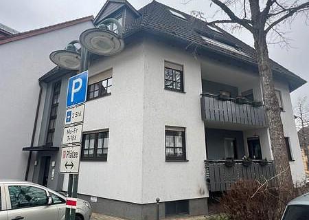Über den Baumwipfeln - Ausblick traumhaft - Wohnung hoch oben - himmelnah doch erdgebunden! - 1 Front