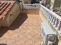 Villa mit 3 Schlafzimmern, 1 Badezimmer, Dachterrasse und Carport in ruhiger Lage