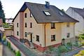 Doppelhaushälfte als Ein- oder Zweifamilienhaus mit Garage und sonnigem Garten - Ansicht