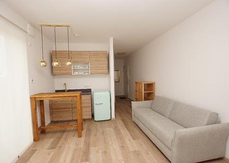 Boarding Apartment oder Büro im Erdgeschoss mit Terrasse und 2 Stellplätzen - Ein Objekt von Ihrem Immobilienpartner SOWA Immobilien und Finanzen