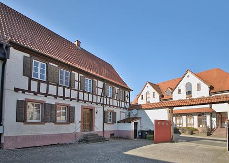 Seltene Gelegenheit: Großzügiges Einfamilienhaus in Insheim - Hausansicht