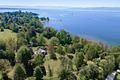 Rarität mit Alpen-Panorama und Seezugang: Ikonische Architekten-Villa mit hoher Privatsphäre - 30.206 m² großes Parkgrundstück