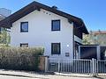 Ihr Wohntraum (EFH) im Herzen von Prien - viel Platz, solide Substanz, unendliche Möglichkeiten! - Hausansicht