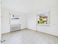 Grünes Familienidyll mit Bergblick – sofort bezugsfreie Doppelhaushälfte auf 578 m² Grundstück - Küche