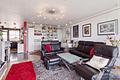 ++ Stadtblick deluxe: Provisionsfrei 2-Zimmer-Wohnung mit Skyline und Pool ++ - Wohnzimmer - Ansicht 2
