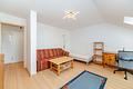 Sofort beziehbar: Gepflegte 1-Zimmer-Wohnung incl.  2 Stellplätzen - Wohnzimmer | Ist-Zustand