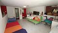 Sehr schönes Endreihenhaus mit 2 Schlafzimmern, 2 Bädern, Gästebereich im Souterrain, Dachterrasse und Gemeinschaftspool