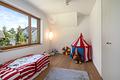 Architektenhaus in Seenähe und Waldrandlage - Lichtvoller Raum für Kinder