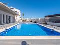 Fantastisches Appartement mit 4 Schlafzimmern, 2 Bädern, großer Terrasse, Meerblick und Gemeinschaftspool