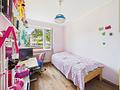 zum Selbstbezug ab 2027: modernisierte, gut geschnittene 5-Zimmer-Wohnung mit Westloggia - Kind 2