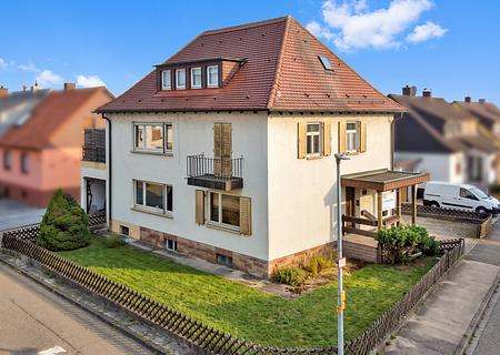 Mehrfamilienhaus für Visionäre – Sanieren, gestalten, Werte schaffen in Birkenfeld "Sonne" - Titelbild