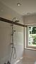 3-Zimmer-Wohnung mit 400 m² Gartenanteil, Sonnenterrasse und beheizten Hobby-Raum in Unterföhring! - Badewanne