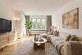Stil und Charme: Reizendes Stadtdomizil mit Balkon in feinster Bogenhauser Lage - Elegantes Wohnzimmer (virtuell möbliert)