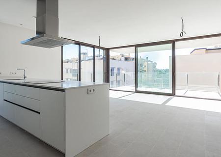 Neubau Penthouse mit Pool in Portixol/El Molinar