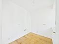 gut geschnittene, renovierte & sofort verfügbare, leere Erdgeschoßwohnung in Solln - Küchenbereich