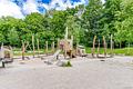 Ein Refugium für die Zukunft: Stilvolles Familienglück mit eigenem Garten in München - Ihr privater Rückzugsort mit Blick auf den Spielbereich