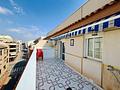 Penthouse-Wohnung mit 2 Schlafzimmern und 1 Bad nur 200 m vom Strand