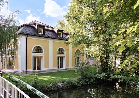 Wohnen am Schlosspark: Kernsanierte 3-Zimmer-Wohnung direkt an der Würm - Wohnen direkt an der Würm