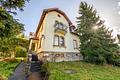 Stilvolles Einfamilienhaus, Baujahr 1935, in sehr guter Wohnlage von Bruchsal (sanierungsbedürftig) - Frontansicht