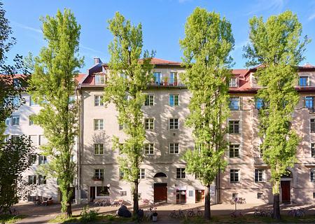 Familiengerechte Beletage über 204 m² mit Altbau-Charme und zwei Balkonen - Exzellente Lage nahe Prinzregentenplatz