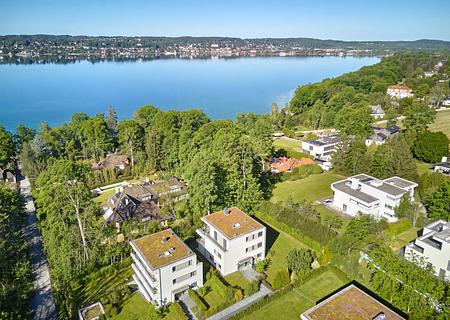 Logenplatz mit Seeblick: Exklusives 3-Zimmer-Penthouse mit Kamin, Liftlanding, Spa und Hobbyflächen - Idyllische Lage