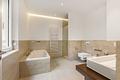 Garten-Idyll in Toplage Herzogpark: Exklusive 3,5-Zimmer-Wohnung in moderner Design-Villa - Elegantes Masterbad