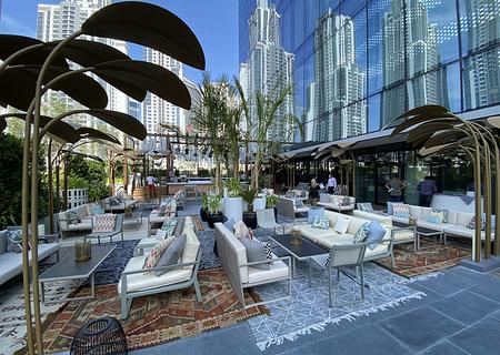 The OPUS - designed von Dame Zaha Hadid - bezugsfertig - Deseo Rooftop Lounge 1