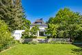 Großzügiges Familiendomizil mit Spa-Bereich, Traumgarten und Pool in Villenlage - Harmonische Gestaltung