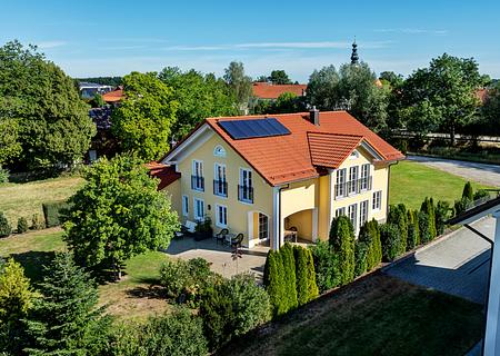 Toskana-Flair & Weitblick – modernes Anwesen auf 1.408 m² Grund // Kapitalanlage auf Nießbrauchbasis