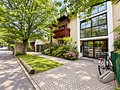 2-Zi.-Dachgeschosswohnung in ruhiger und grüner Bestlage von Solln - Hauseingang