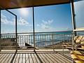 Renovierungsbedürftiges Appartement mit 2 Schlafzimmern und 1 Bad in erster Linie am Strand