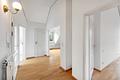 Im Dachgeschoss: Charmante 2-Zimmer-Wohnung mit Dachterrasse in ruhiger Lage - Lichterfülltes Ambiente