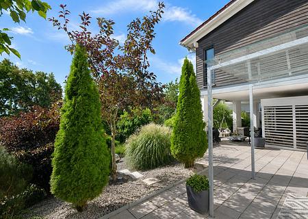 Architektur. Design. Weitblick. – Ein außergewöhnliches Zuhause mit traumhaftem Weitblick. - Außenansicht