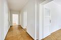 Altbau-Charme am idyllischen Schlosskanal: Lichterfüllte, perfekt geschnittene 3-Zimmer-Wohnung - Entrée