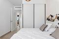 Appartements mit 3 Schlafzimmern, 2 Bädern, Einbauküchen mit Elektrogeräten und Gemeinschaftspool