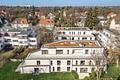 Erstbezug: Stilvolle 2-Zimmer-Gartenwohnung mit Terrasse und zauberhaftem West-Privatgarten - Haus 2 Ostansicht