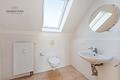 Lichtdurchflutete 3,5-Zimmer-DG-Maisonette-Galerie-Wohnung in herrlicher Aussichtslage - DG2: Duschbad