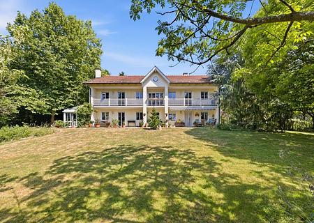 Großzügig & naturnah: Idyllisches Anwesen mit eigenem Wald, Grillhaus und ca. 8.500 m² Grundstück - Außenansicht