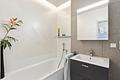 ++ Stadtblick deluxe: Provisionsfrei 2-Zimmer-Wohnung mit Skyline und Pool ++ - Badezimmer - Ansicht 1
