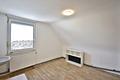 Wohn- und Geschäftshaus mit ca. 410 m² Fläche – vielseitige Nutzungsmöglichkeiten - 2. OG Zimmer