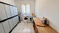 Sehr gepflegte Villa mit großem Grundstück, großem Pool, Tennisplatz, Brunnen, Garage, Heizung, Klima und vielen Extras