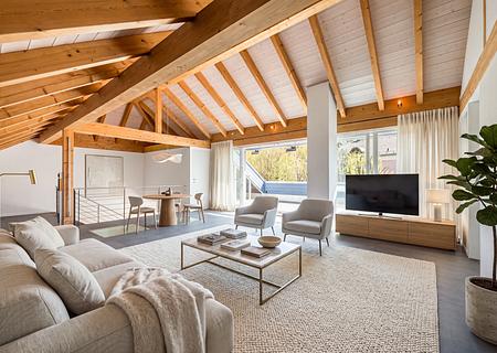 Licht, Luft und Wohlfühlflair: Familiengerechte Haushälfte mit Dachterrasse und Garten - Dachstudio (virtuell möbliert)